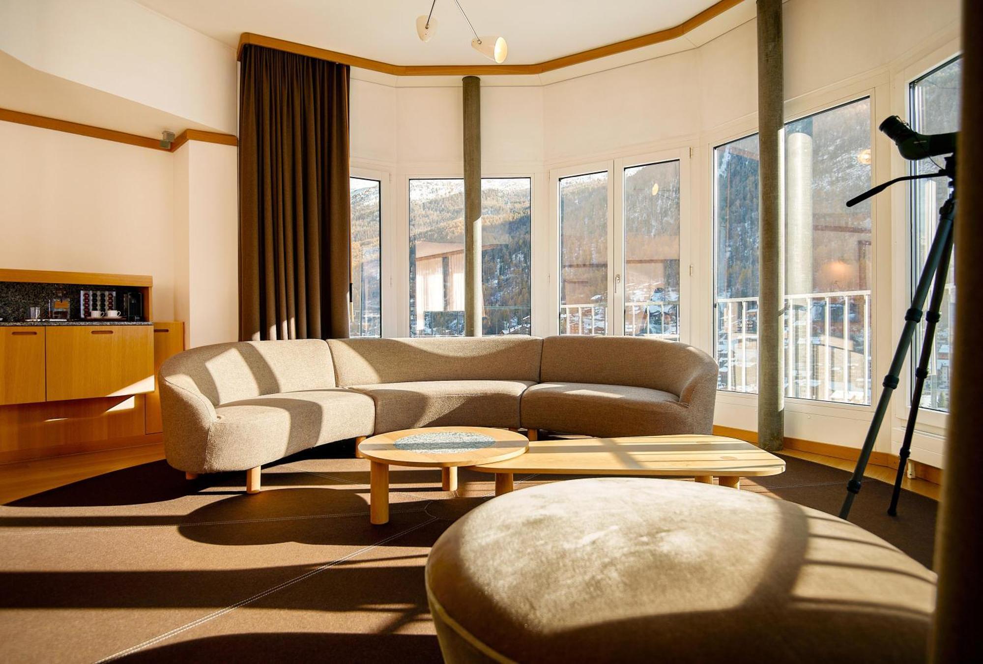 The Omnia Hotel Zermatt Bagian luar foto