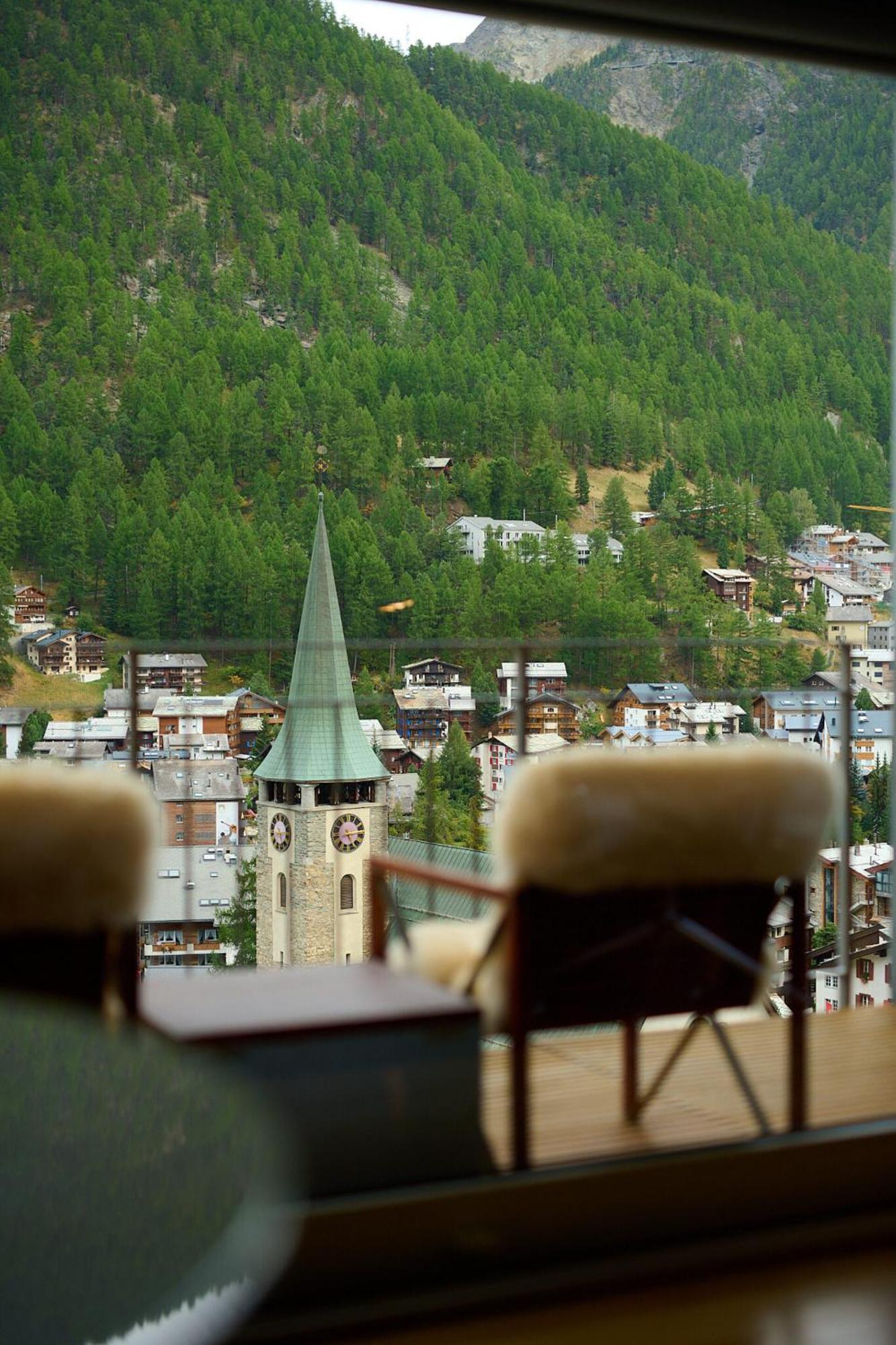 The Omnia Hotel Zermatt Bagian luar foto