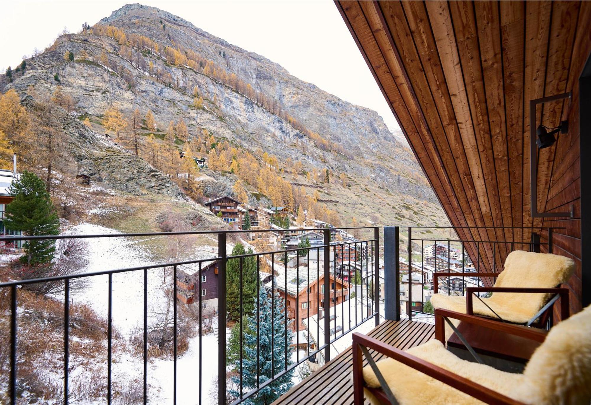 The Omnia Hotel Zermatt Bagian luar foto