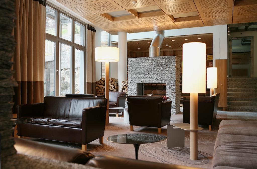 The Omnia Hotel Zermatt Bagian luar foto