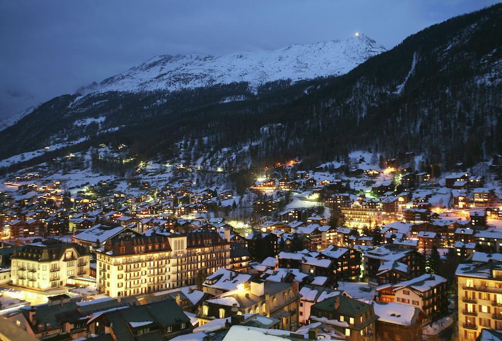 The Omnia Hotel Zermatt Bagian luar foto
